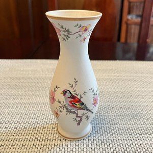 Vase with bird porcelain made in Portugal